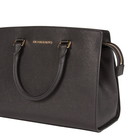 photographe pack-shot e commerce fond blanc vannes sac femme michael kors